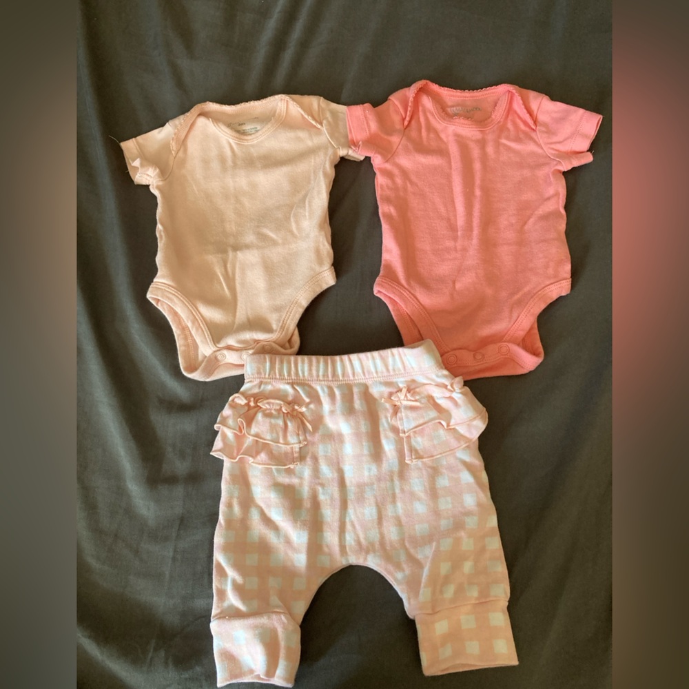 Mac and Moon 2 Onesies and Pants